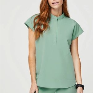 Woman’s Figs Nursing Scrubs